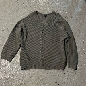 Daytrip Olive V-Neck Sweater